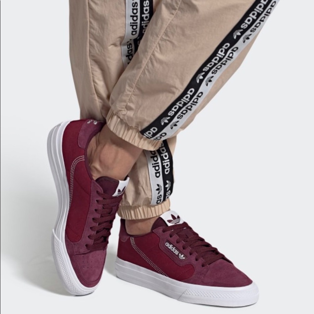 Adidas Continental